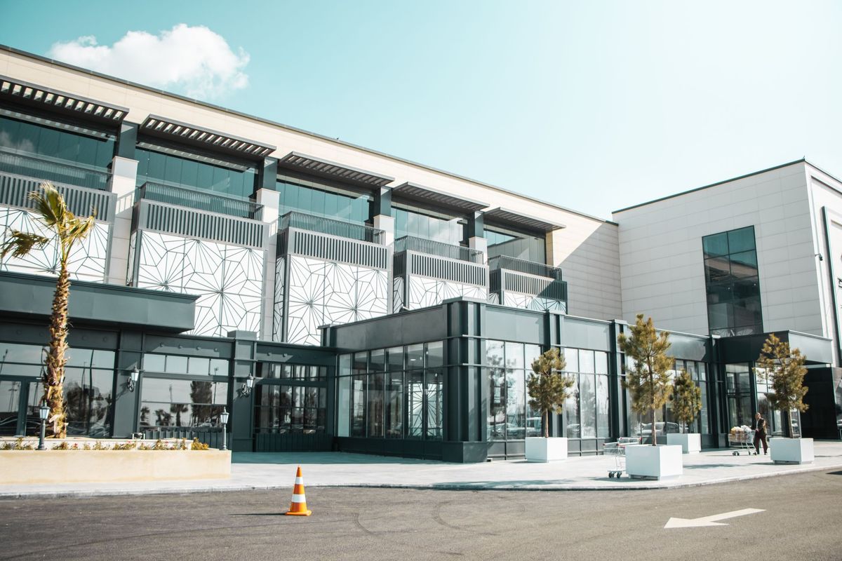Commercial building with a glazed ground-floor frontage